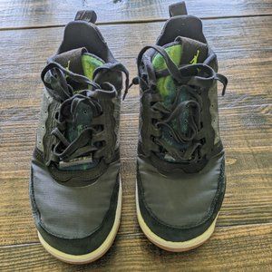 Jordan Bayou boys Size 8.5